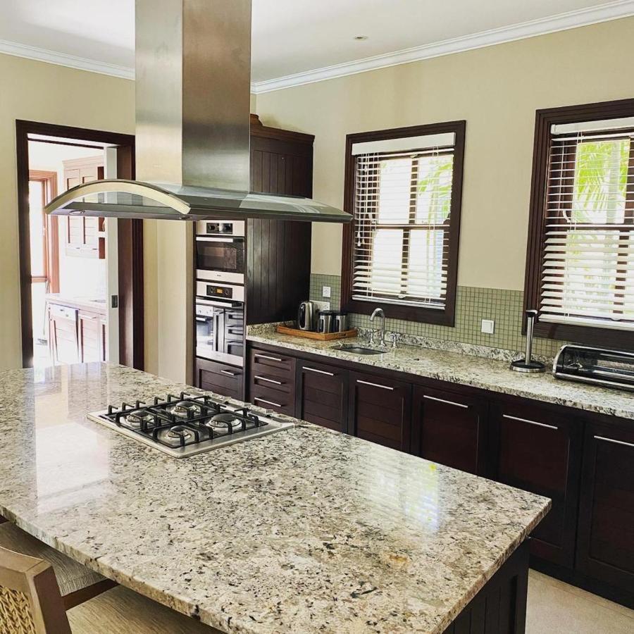 Eden Island Luxury Accommodation Екстериор снимка