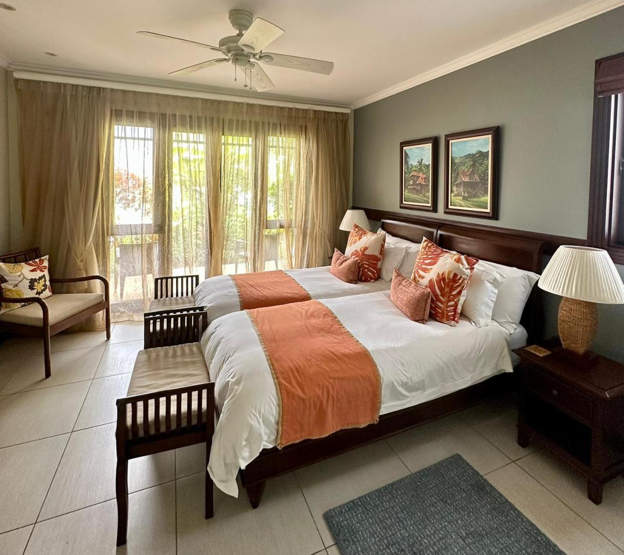 Eden Island Luxury Accommodation Екстериор снимка